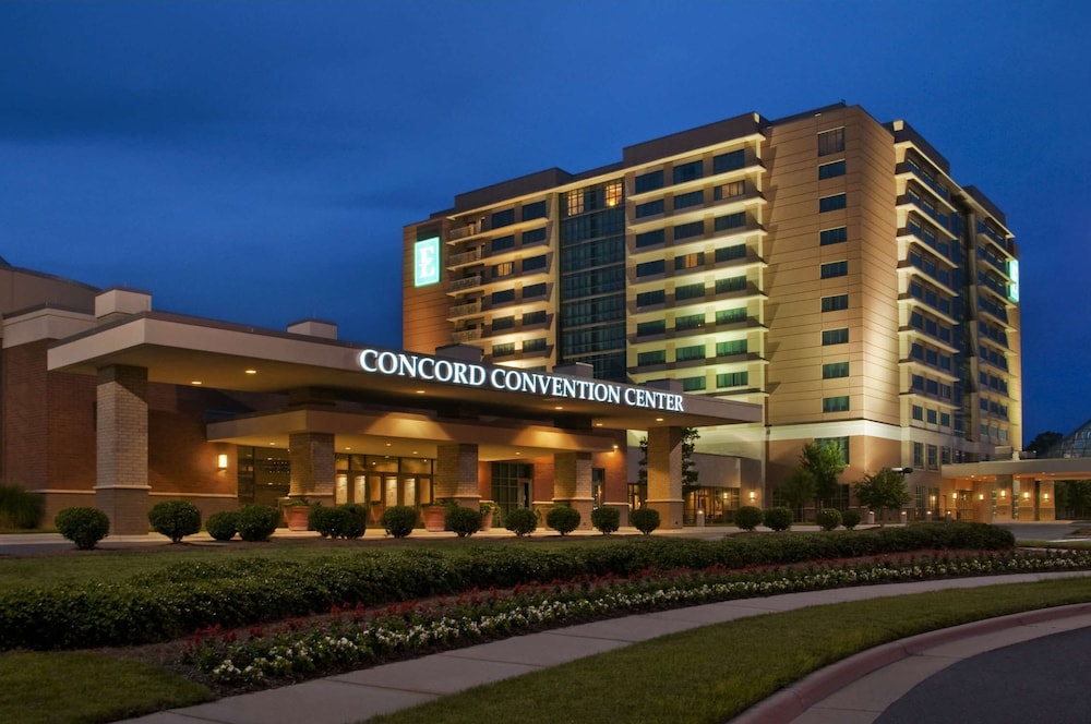 Embassy Suites by Hilton Charlotte Concord Golf Resort & Spa - featured photo
