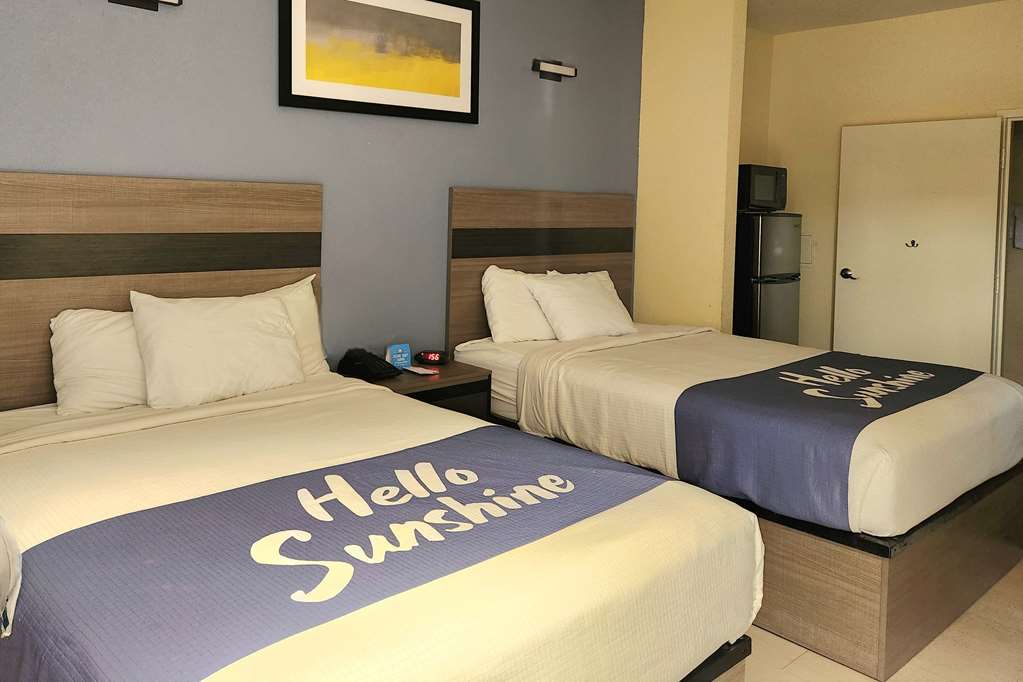 Days Inn by Wyndham Freeport - photo 13