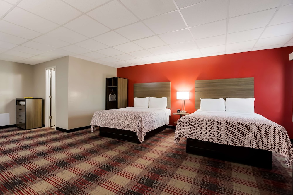 SureStay Hotel by Best Western Higginsville - photo 16