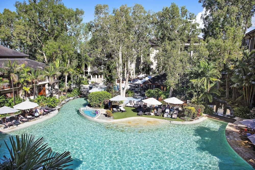 Temple 313 Recently Refurbished 3BR Apt — 4-Star Luxury Hotel in Palm Cove, Australia