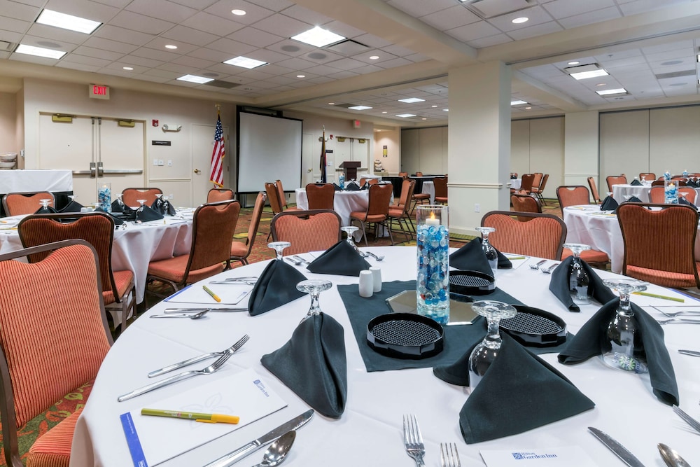 Hilton Garden Inn Denver Airport - photo 48