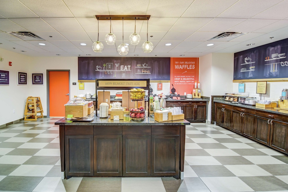 Hampton Inn Foley - photo 76