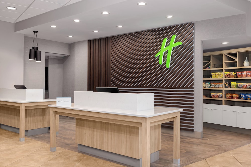 Holiday Inn Hotel & Suites Des Moines Northwest by IHG - photo 60