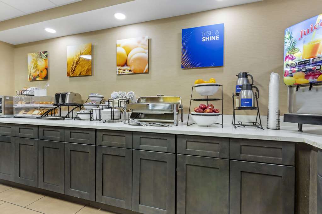 Comfort Inn Herndon Reston - photo 29