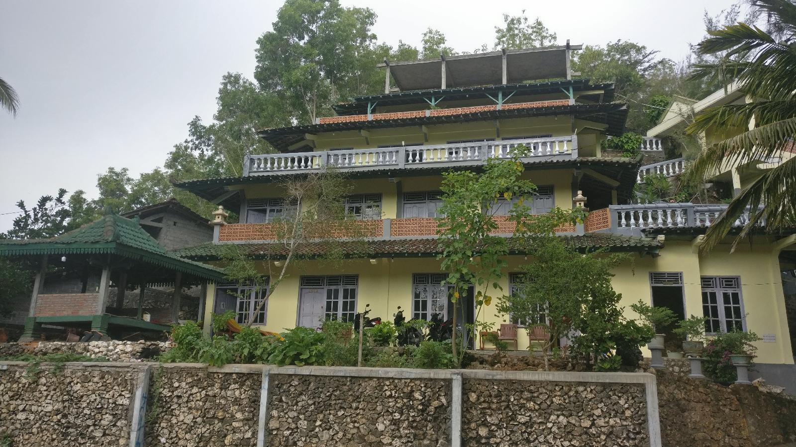 Greenhouse at Pantai Kukup — hotel in Yogyakarta