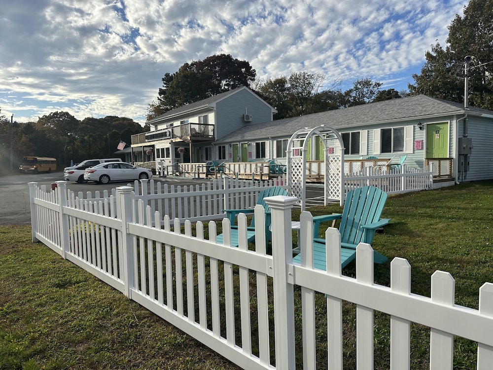 The Inn at Buzzards Bay — Buzzards Bay — photo 3