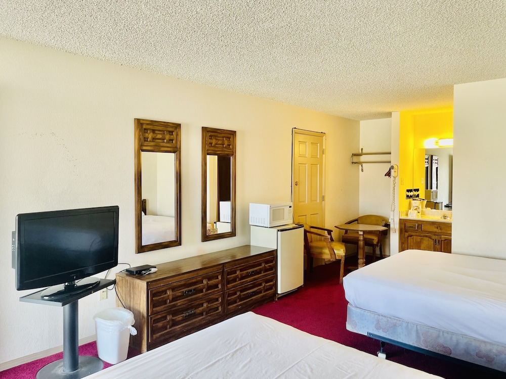 San Miguel Inn - photo 9