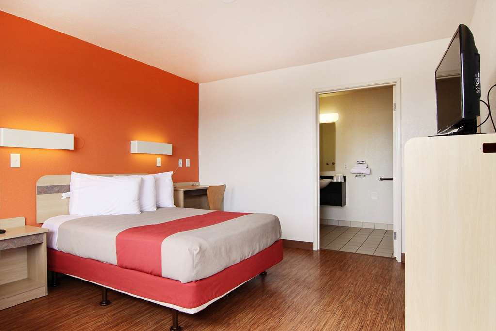 Motel 6 Fort Stockton TX - photo 6