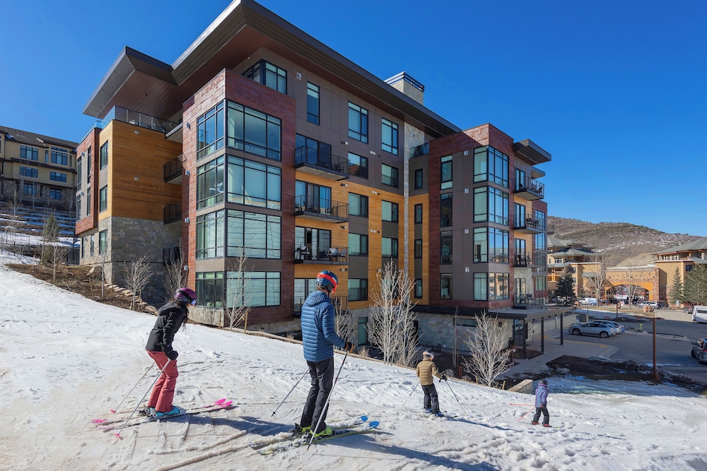 Lift by All Seasons Resort Lodging in Bridgeport, United States