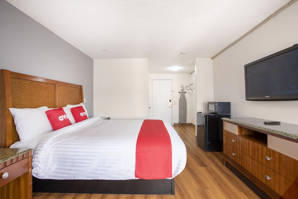 OYO Hotel Palmdale Antelope Valley - photo 9