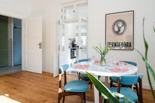 Apartament Villa Petsch Park Zdrojowy — 4-Star Luxury Hotel in Jelenia Gora, Poland