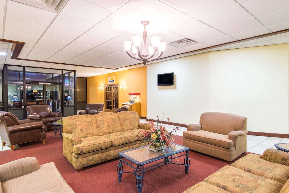 Days Inn by Wyndham Altus - photo 10