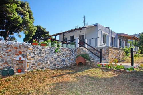 Aloni Villa — 4-Star Luxury Hotel in Skopelos, Greece