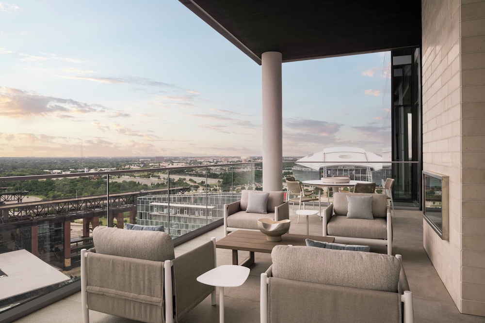 Loews Arlington - photo 16