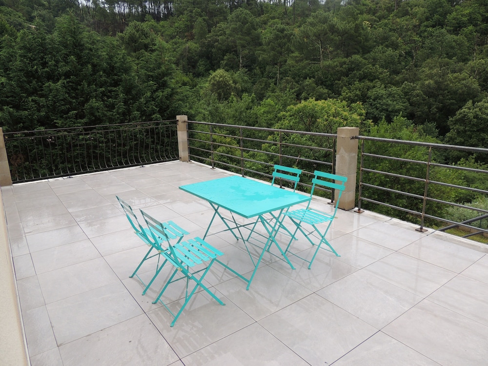 Les Chataigniers in Nimes, France