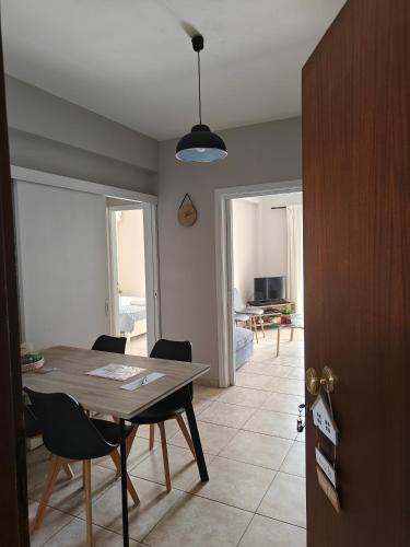Thanos’ seaside apartment — Oropos — photo 4