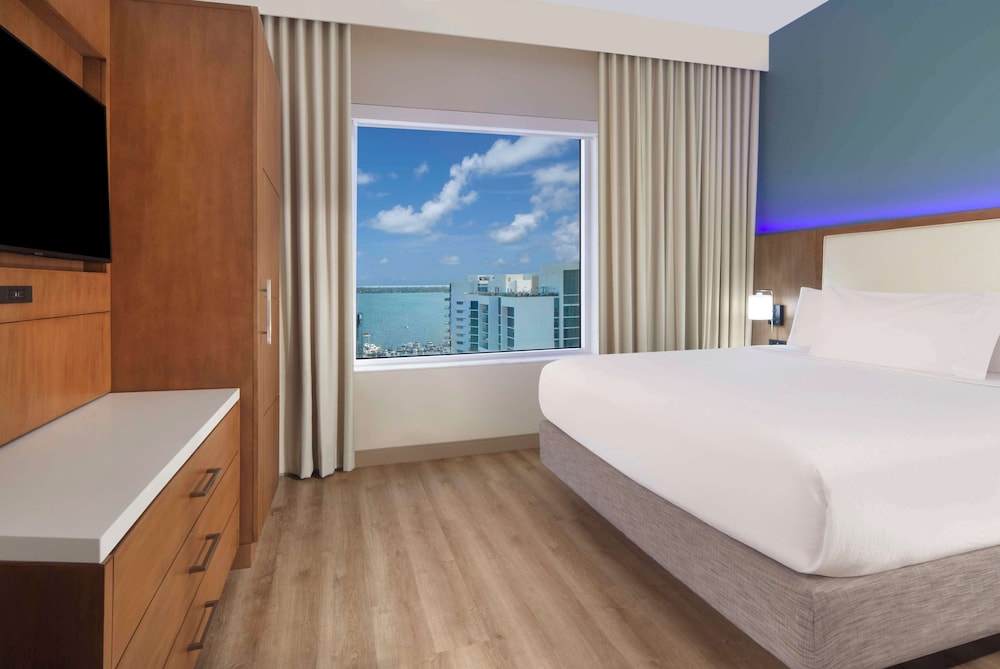 Embassy Suites by Hilton Sarasota FL - photo 13