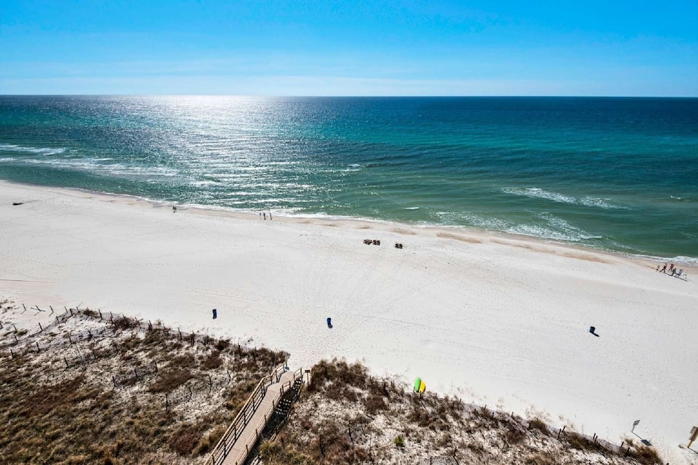 Majestic Beach Tower II 2 Bedroom Apartment - photo 23