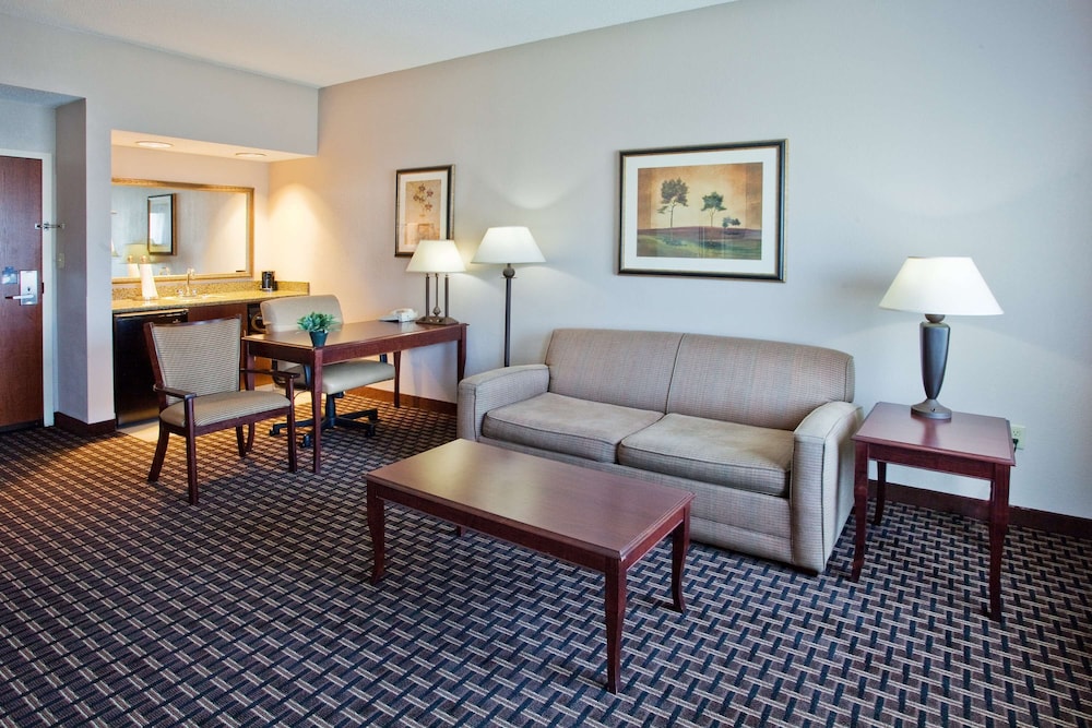 Hampton Inn & Suites Oxford Anniston - photo 27