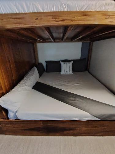 E House Villa Kristina Resort — Lobo