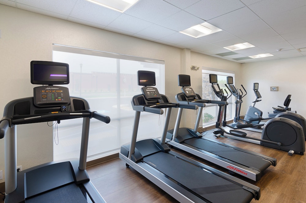 Holiday Inn Express & Suites Abingdon by IHG - photo 11