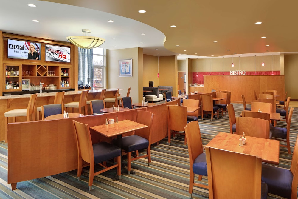 DoubleTree by Hilton Richmond Airport - photo 22