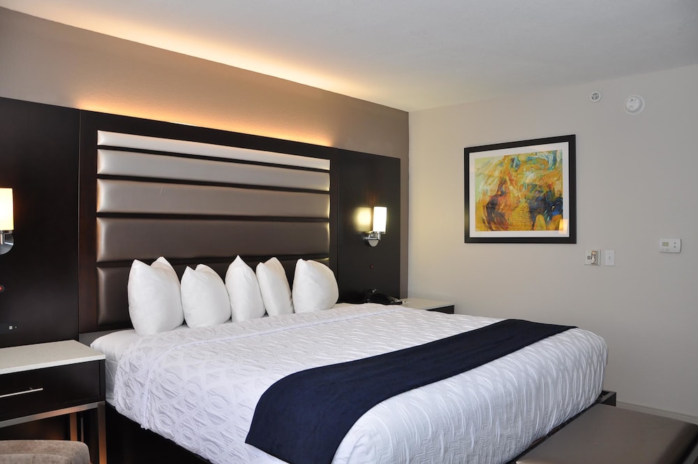 Delta Hotels by Marriott Jacksonville Deerwood in Jacksonville, United States