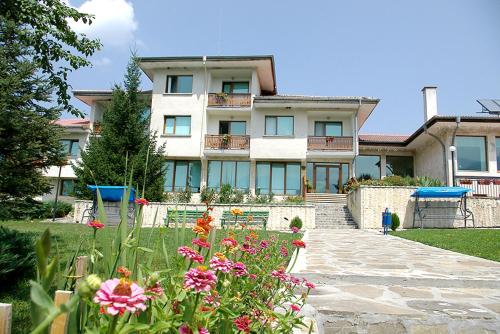 Panorama - last minute hotel in Apriltsi
