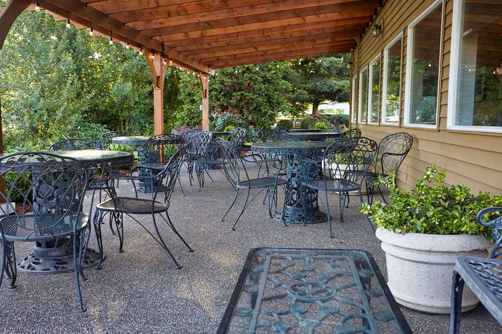 Radisson Hotel Portland Airport - photo 4
