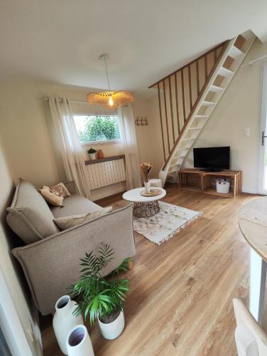 Le Bel Abri in Unknown City, France