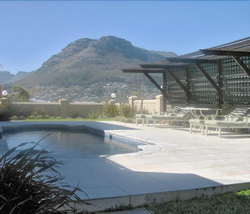 Seacliffe Lodge — 4-Star Luxury Hotel in Cape Town, South Africa