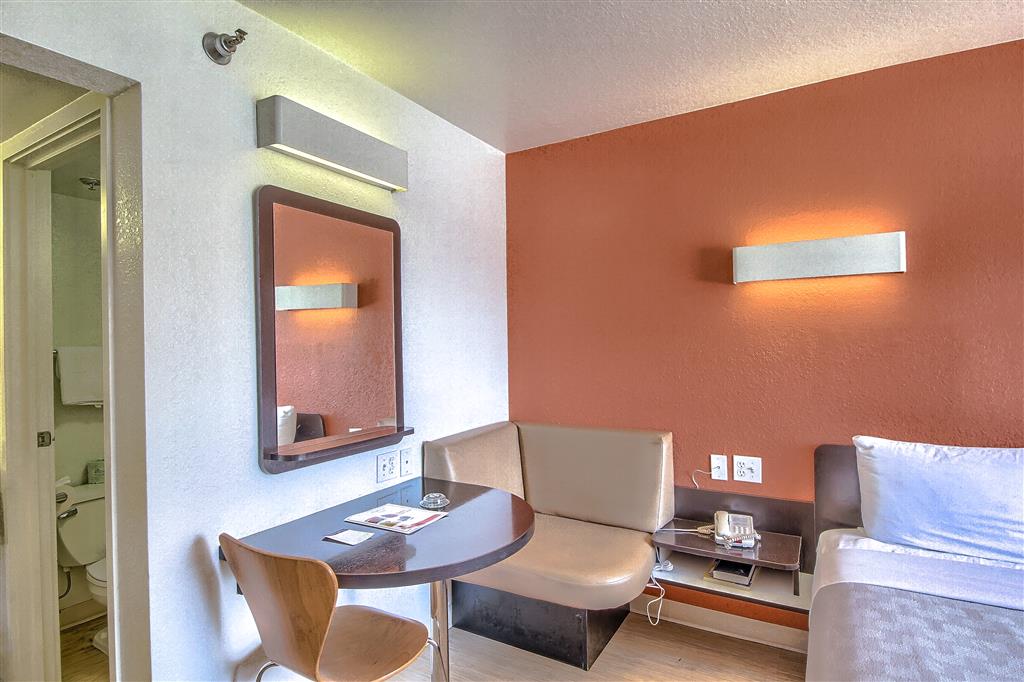 Motel 6 San Antonio TX Fiesta - photo 17