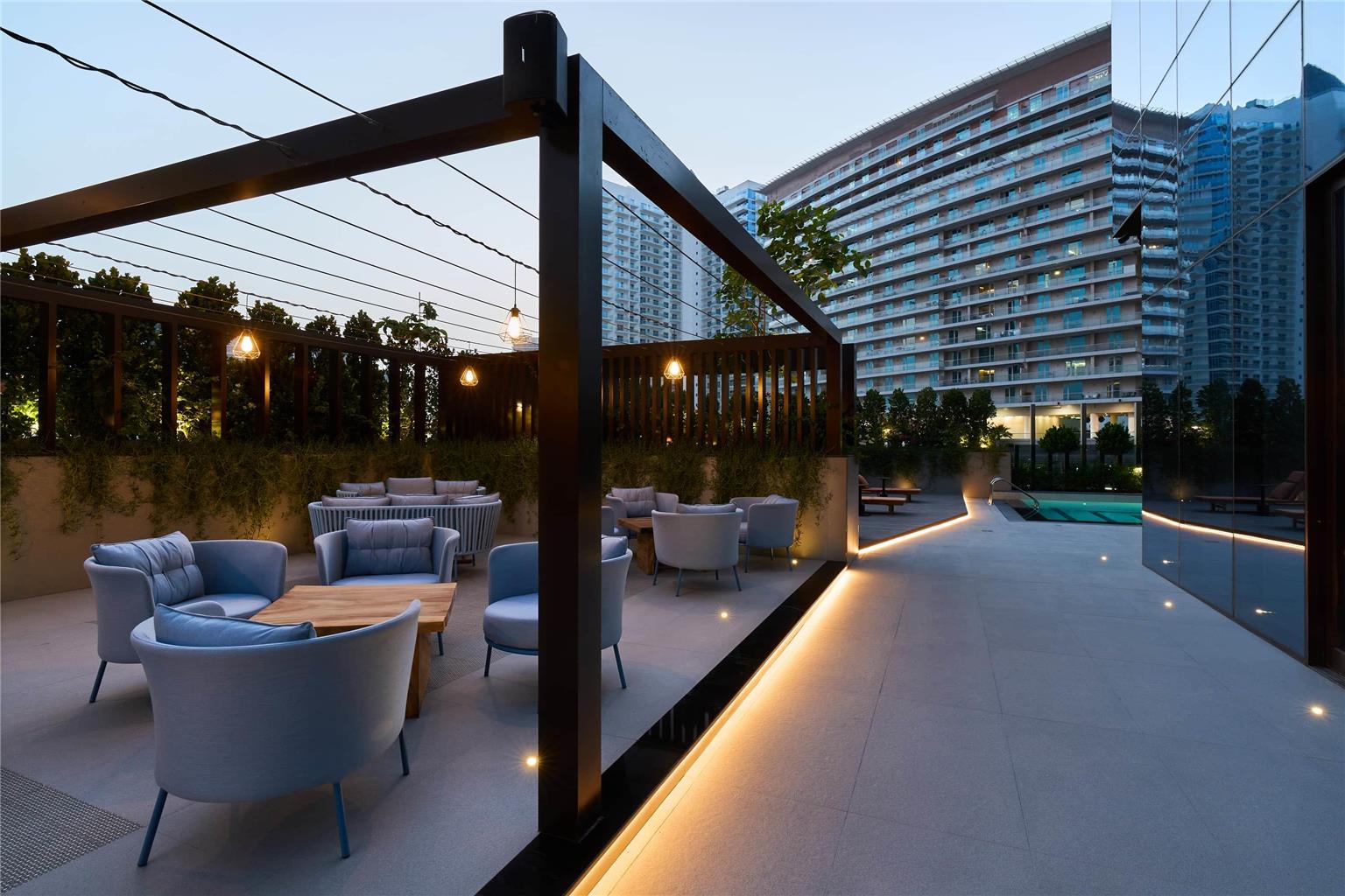 Barcelo Business Bay Dubai — 4-Star Luxury Hotel in Dubai, United Arab Emirates