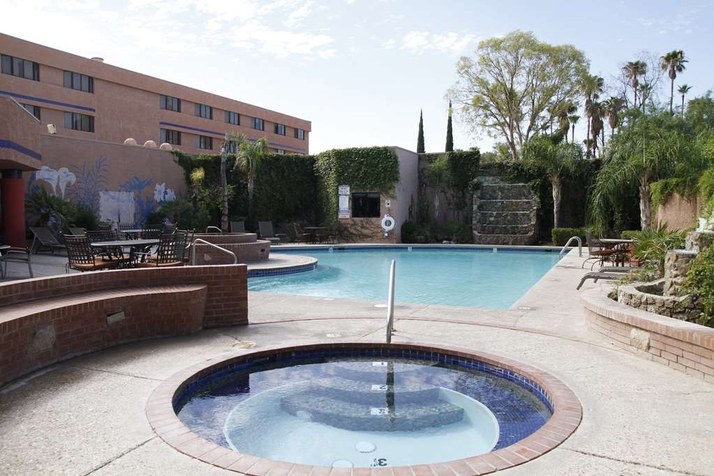 Ramada by Wyndham Viscount Suites Tucson East - photo 7