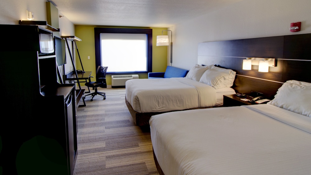 Holiday Inn Express & Suites Sioux Center by IHG - photo 10