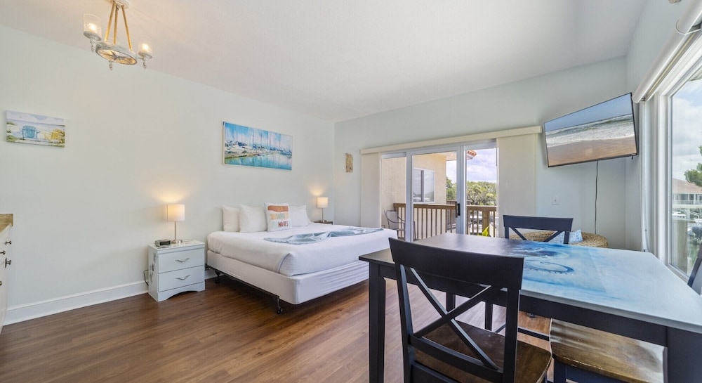 Inn at Camachee Harbor by Coolvacay - photo 43