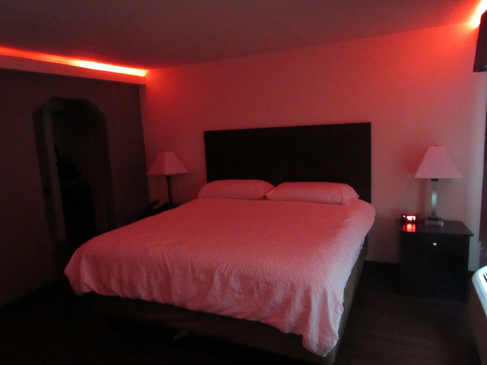 Trinity Suites Downtown Dallas - photo 10