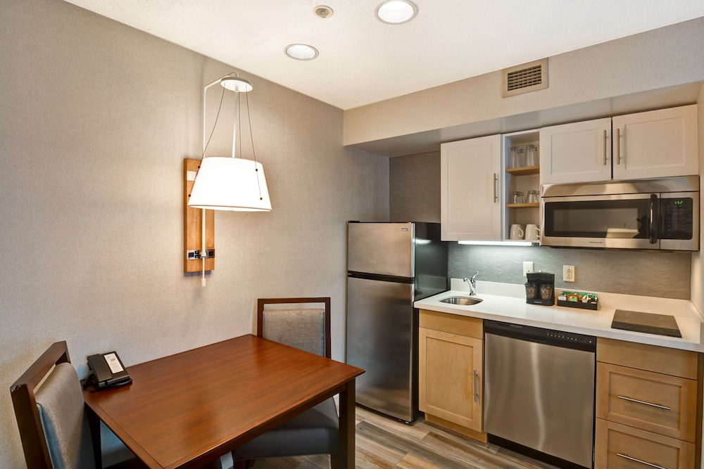 Homewood Suites by Hilton Windsor Locks Hartford - photo 20