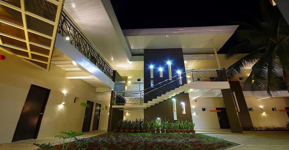 Yhotel — hotel in Butuan