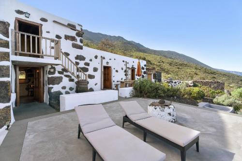 El Lagar - carbon neutral hotel in Frontera