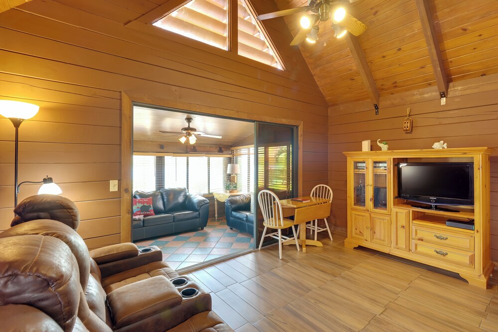 Lake Okeechobee Cabin w Boat Launch & Patio — Okeechobee — photo 3