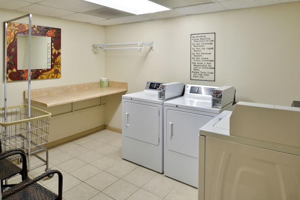 Hawthorne Inn and Conference Center - photo 25