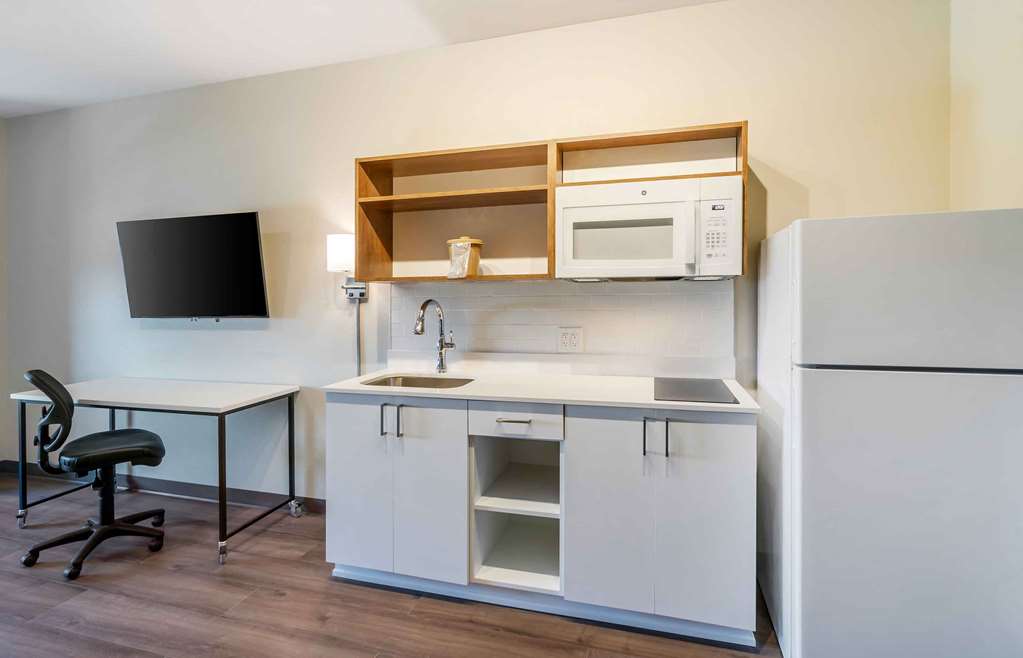 Extended Stay America Premier Suites Fort Myers Airport - photo 41