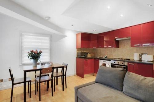 New Soho Loft Apt 3 by Indigo Flats — 4-Star Luxury Hotel in London, United Kingdom
