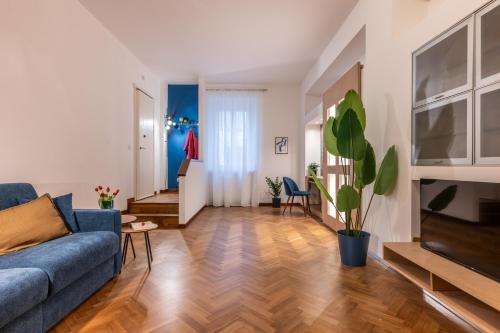 Velvet Stay Ravizza 41 by Pleiades Home — 4-Star Luxury Hotel in Livorno, Italy