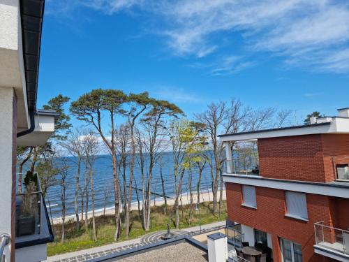Zielony Domek Apartament w Rewalu 42 m2 tylko 40 metrów od plaży — 4-Star Luxury Hotel in Rewal, Poland