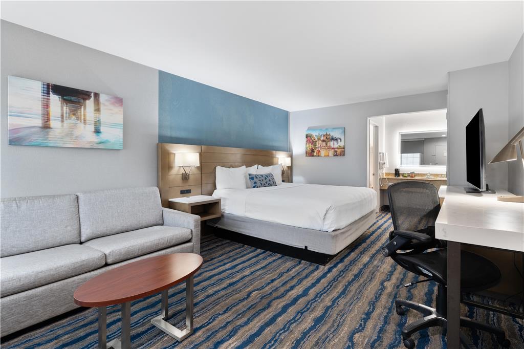 Best Western San Diego Miramar Hotel - photo 4