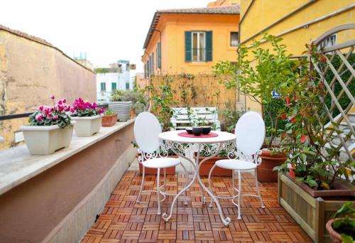 Terrace Modern Studio Trastevere — 4-Star Luxury Hotel in Rome, Italy