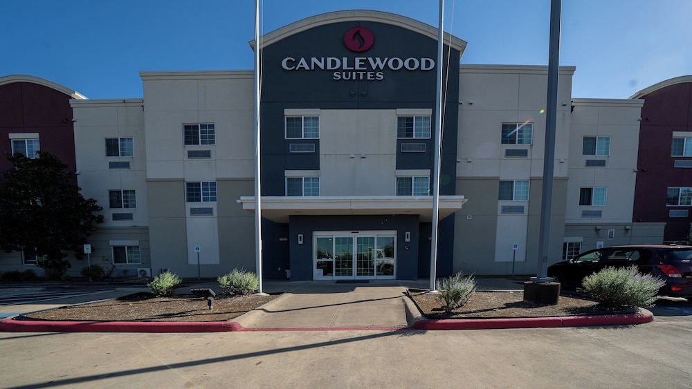 Candlewood Suites Baytown by IHG - photo 63