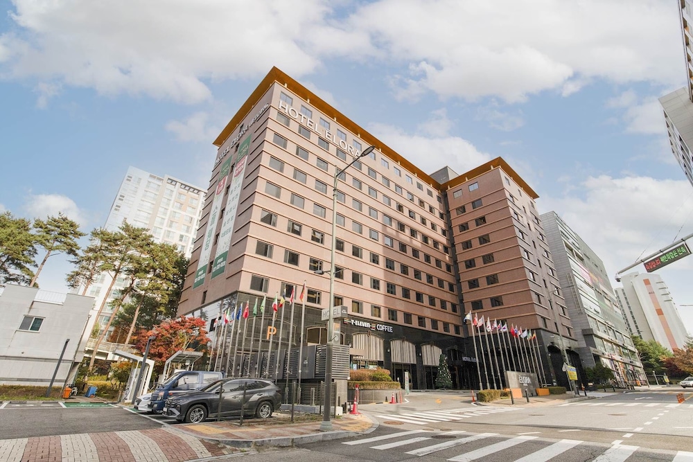 M Stay Hotel Gyeonggi Giheung — 4-Star Luxury Hotel in Suwon, South Korea